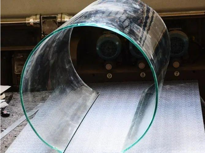 Ceramic end cap for IR lamp